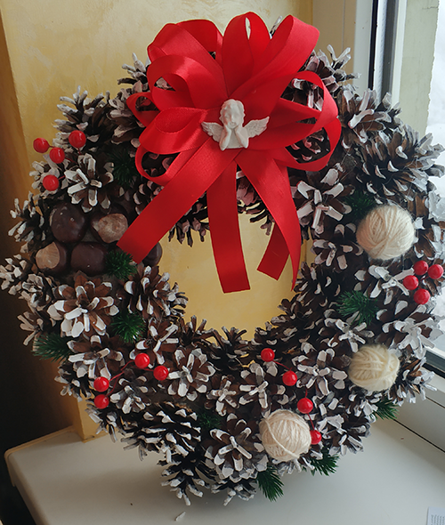 Buy a New Year's wreath, handmade 